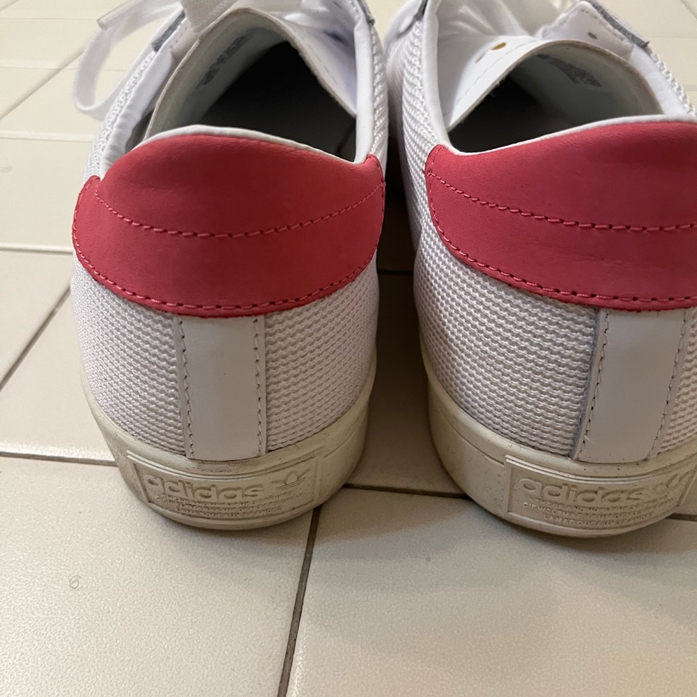 Used Adidas - Picture 2 of 3